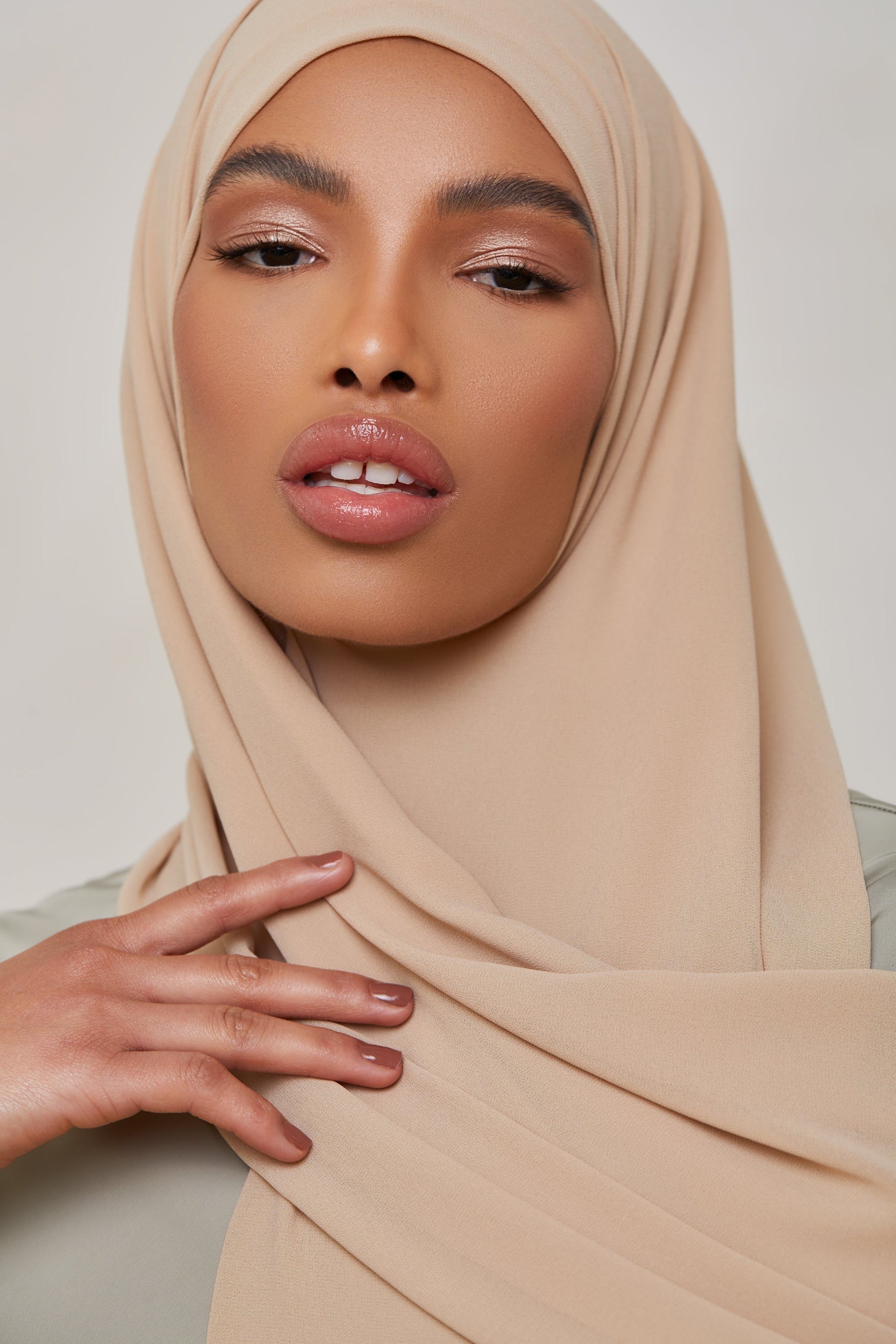 Essential Chiffon Hijab - Barely Beige